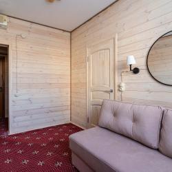 2-комнатный номер полулюкс с 1 двуспальной кроватью