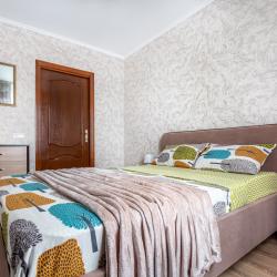 Фото Апартаменты Брусника на улице Профсоюзная 130к2