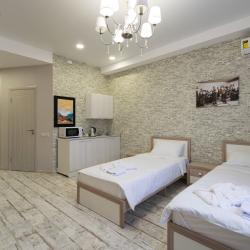 Фото Отель House on Potapova (Гостевой дом на Потапова)