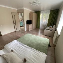 Фото Апартаменты на улице Ленина, 318/2