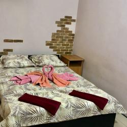 Комната стандарт семейный с 3 односпальными кроватями (цокольный этаж)