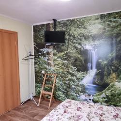 Номер стандарт семейный с 1 односпальной и 1 двуспальной кроватью