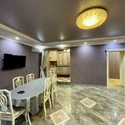 Фото Апартаменты на улице Цоколаева, 32к3