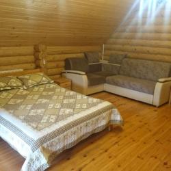 Коттедж улучшенный с 1 двуспальной кроватью (мансарда)