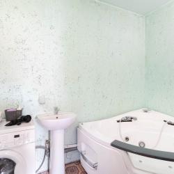 Фото Отель Просторная квартира с джакузи