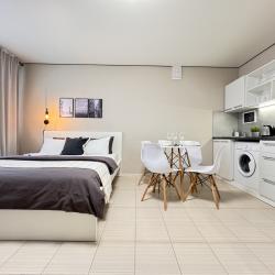 Фото Апартаменты Hugge Place на улице Лазурная 28