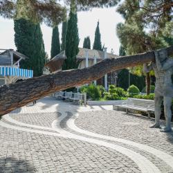 Yalta Intourist (Ялта Интурист) — 084c48cd8bf266152913f3bf9d6f7bfe