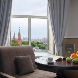 Cупериор с видом на Кремль
