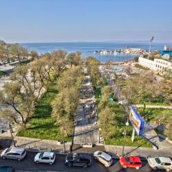Номер студия делюкс с 1 двуспальной кроватью