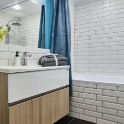 Фото Отель FlatStay Мойки 82| Трёшка у Исаакиевского собора в стиле Лофт, с просторной гостиной и 2-м ярусом