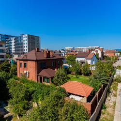 Фото Отель LetoApart (ЛетоАпарт) на улице Молодежная