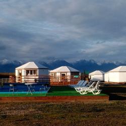 Фото Отель Юрты
