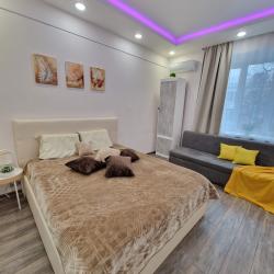 Фото Апартаменты Apart Aprel на улице Минина 3а