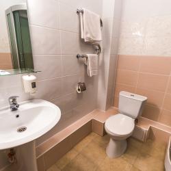 Номер стандарт с 1 двуспальной кроватью