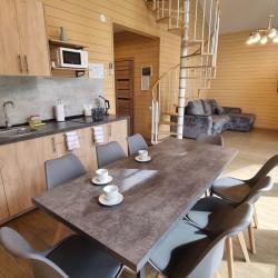 Коттедж у Озера с 3-мя спальнями (120 кв.м)