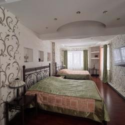 Номер люкс с 2 двуспальными кроватями