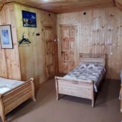 Номер стандарт семейный с 5 односпальными кроватями