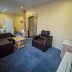 Фото Мини-Отель НАШ