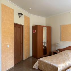 2-местный 1-комнатный номер эконом стандарт с 2 односпальными кроватями