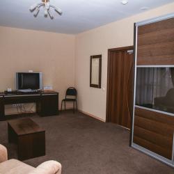 Номер стандарт улучшенный с 1 двуспальной кроватью