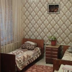 Номер эконом семейный с 1 двуспальной кроватью