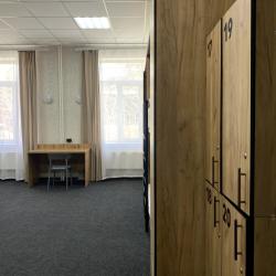 Кровать в 12-местном общем номере