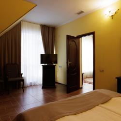 Люкс улучшенный (с балконом)