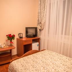 Номер стандарт с 1 двуспальной кроватью