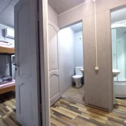 Кровать в 4-местном общем мужском номере