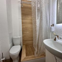 Фото Отель KAK DOMA (Как дома) на улице Самаровская 8/1