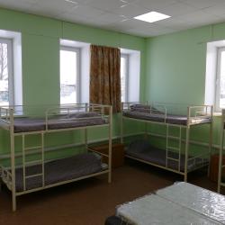 Кровать в 14-местном общем номере
