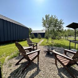 Фото Отель BarnHouse Village (БарнХаус Виллэдж)