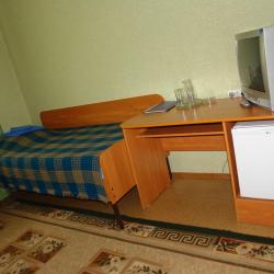Номер эконом с 2 односпальными кроватями (с завтраком)