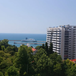 Номер студия улучшенный с 1 двуспальной кроватью