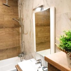 Фото Отель Like Home (Лайк Хоум) на проспекте Бутомы