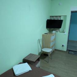 Комната стандарт с 1 односпальной и 1 двуспальной кроватью