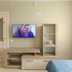 Фото Отель Стрелка на улице Бурнаковская 115