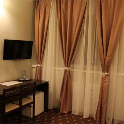 Номер люкс с 1 двуспальной кроватью