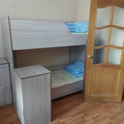 Кровать в 8-местном женском номере