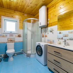 Бунгало стандарт с 2 односпальными и 1 двуспальной кроватью