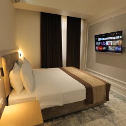 Номер стандарт с 1 двуспальной кроватью