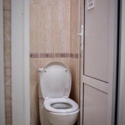 Комната эконом с 1 односпальной и 1 двуспальной кроватью