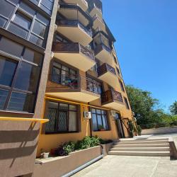 Фото Отель Море Квартир на переулке Белорусский