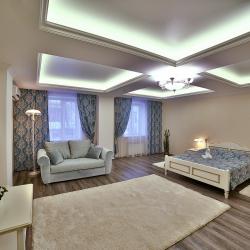 Номер полулюкс с 1 двуспальной кроватью