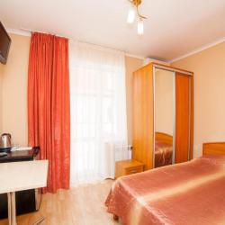 Номер стандарт с 1 двуспальной кроватью