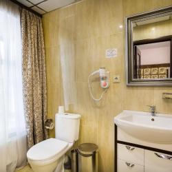 Номер стандарт с 1 двуспальной кроватью
