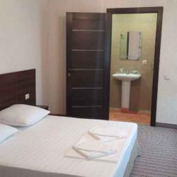 2-комнатный номер делюкс с 1 двуспальной кроватью