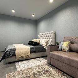 3-местный номер люкс с 1 двуспальной кроватью