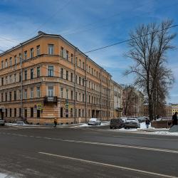 3-комнатные апартаменты улучшенные LetYourFlat “Toscana” гостиная 32м2