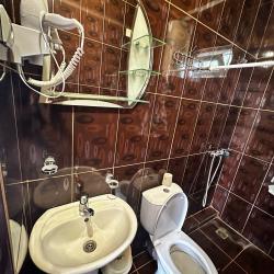 Номер стандарт с 1 двуспальной кроватью